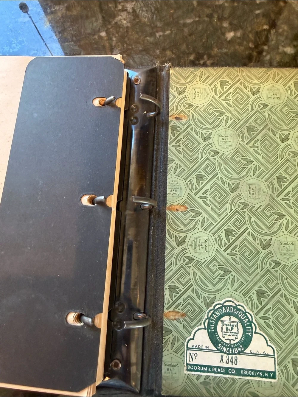 VTG Boorum & Pease 3 Ring Refillable Notebook Binder. W Paper inserts. USA. X348